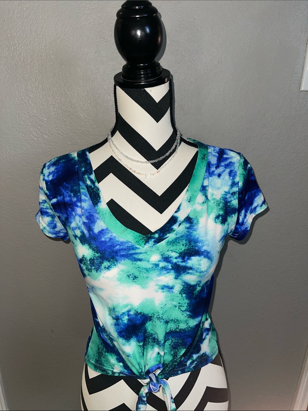 Eye candy Blue & Green Tie-Dye V-Neck Crop Top with Front Tie